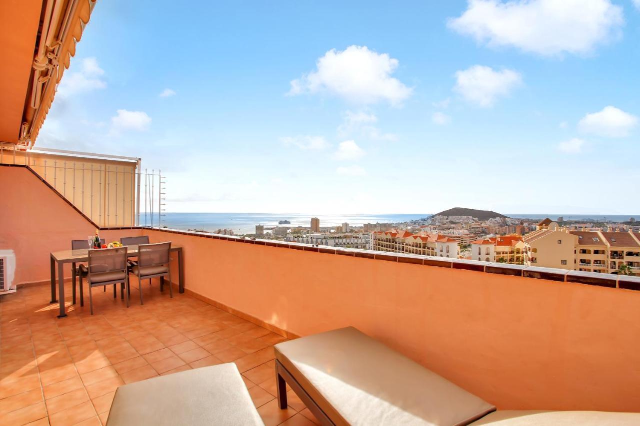 Top Floor, Sea View, Huge Terrace, Heated Pool, Garage Los Cristianos  Zewnętrze zdjęcie