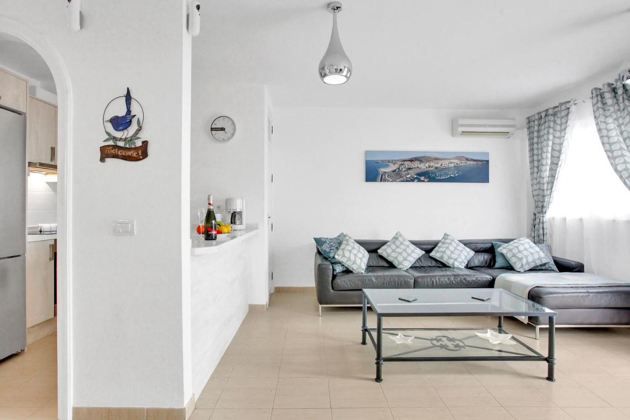 Top Floor, Sea View, Huge Terrace, Heated Pool, Garage Los Cristianos  Zewnętrze zdjęcie