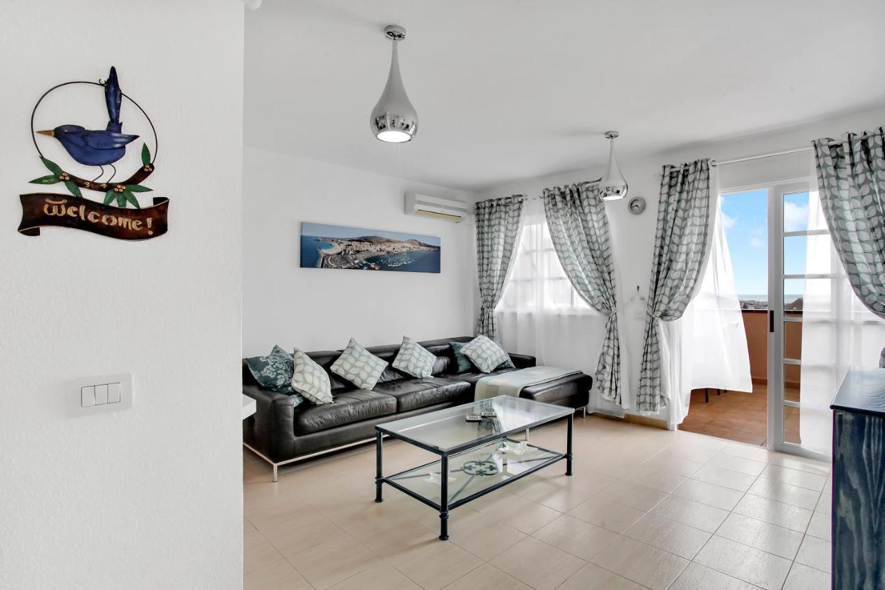 Top Floor, Sea View, Huge Terrace, Heated Pool, Garage Los Cristianos  Zewnętrze zdjęcie