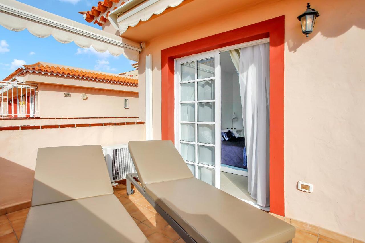 Top Floor, Sea View, Huge Terrace, Heated Pool, Garage Los Cristianos  Zewnętrze zdjęcie
